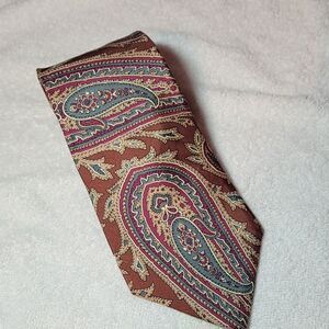 Vintage Royal Club all silk Neck tie